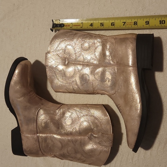 WONDER NATION. SIZE 5. Metallic Western Boots - Picture 5 of 8
